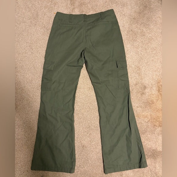 NEW Aeropostale Women Relaxed Fit Mid Y2K Straight Leg Utility Cargo Pant - Picture 8 of 10